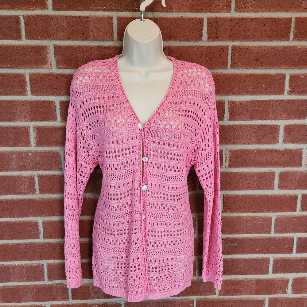 824 passports brand sweater